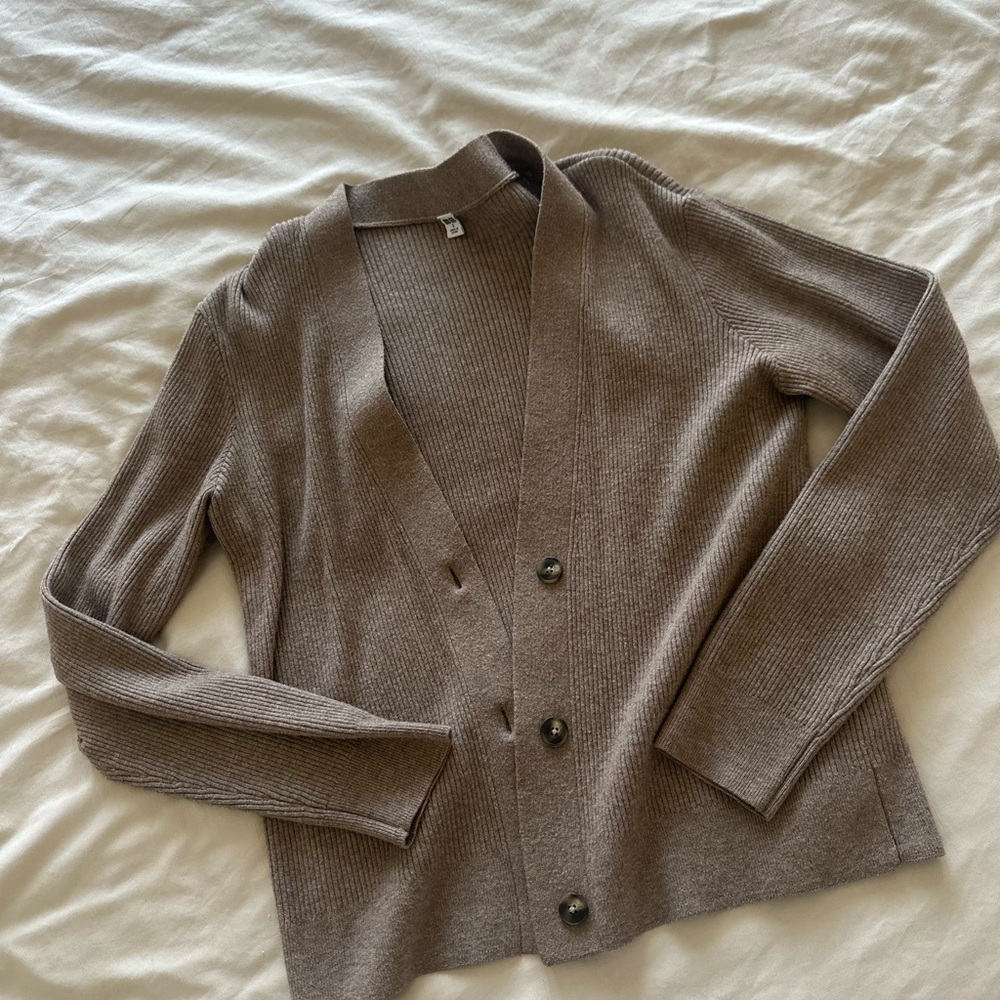Uniqlo Brown Ribbed Cardigan (Almost New)